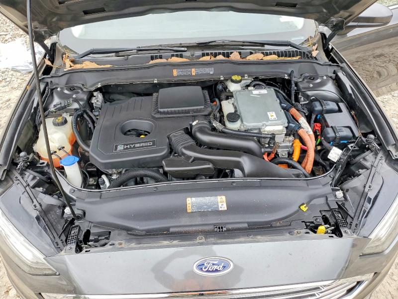 Photo 11 from auction – 2018 FORD FUSION with VIN 3FA6P0LU5JR276296