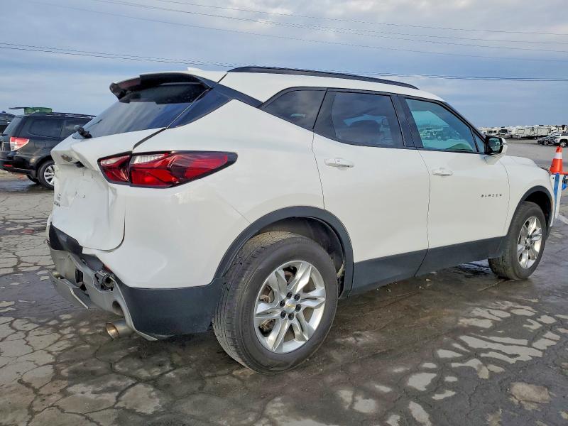 Photo 3 from auction – 2022 CHEVROLET BLAZER with VIN 3GNKBCR44NS180942
