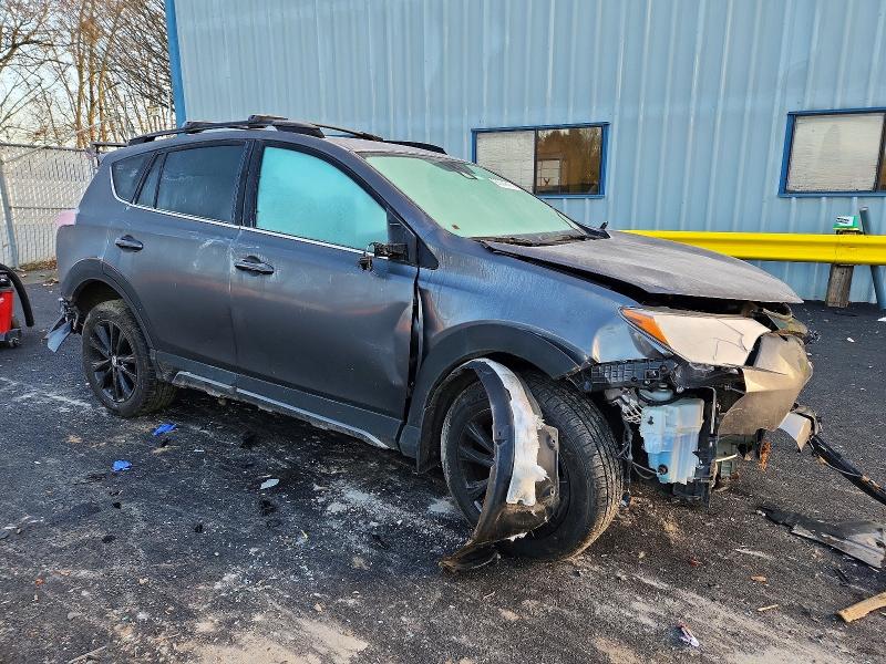 Фото 4 с аукциона – 2018 TOYOTA RAV4 ADVEN с VIN 2T3RFREV8JW759958