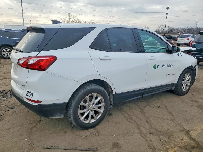 Photo 3 from auction – 2018 CHEVROLET EQUINOX with VIN 2GNAXREV1J6232924