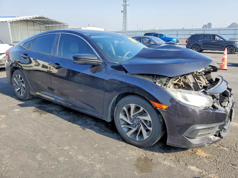 Photo 4 from auction – 2016 HONDA CIVIC with VIN 2HGFC2F77GH511682