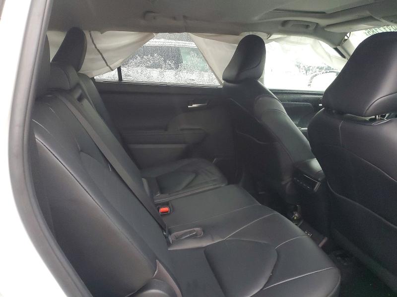 Photo 11 from auction – 2023 TOYOTA HIGHLANDER with VIN 5TDKDRBH6PS523101