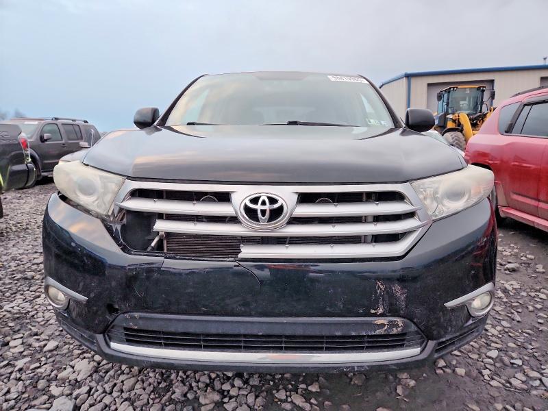 Photo 5 from auction – 2011 TOYOTA HIGHLANDER with VIN 5TDBK3EH7BS077659