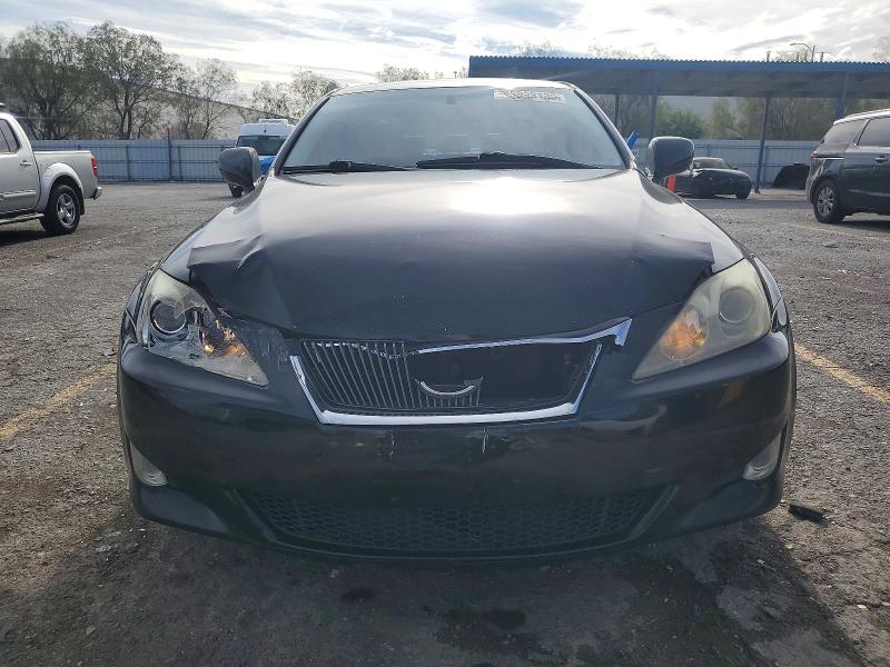 Photo 5 from auction – 2008 LEXUS IS with VIN JTHBK262282075711