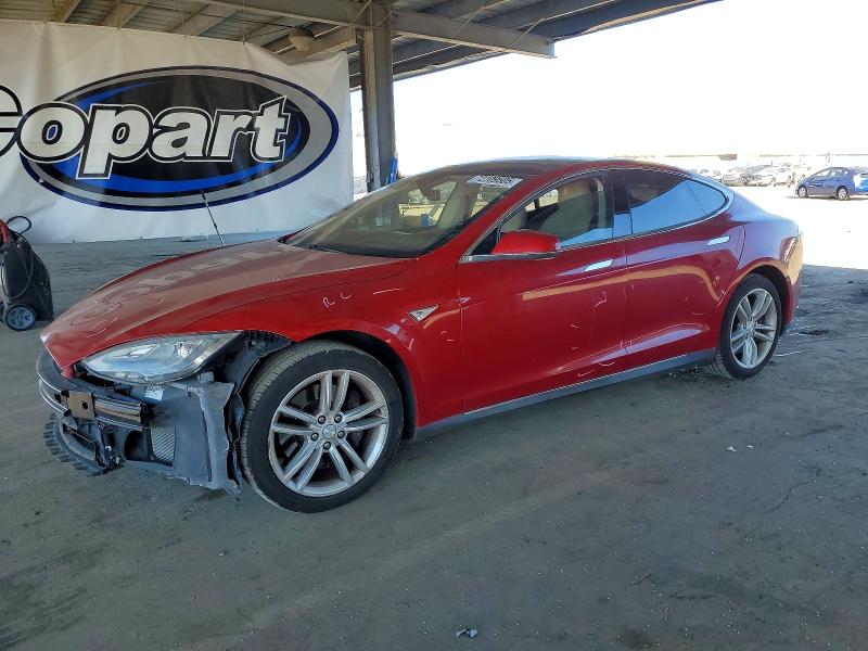TESLA MODEL S 2014 with VIN 5YJSA1H1XEFP50944 - Photo from auction