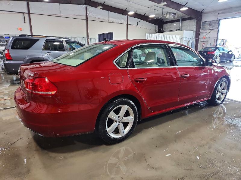 Photo 3 from auction – 2015 VOLKSWAGEN PASSAT SE with VIN 1VWBV7A30FC100745