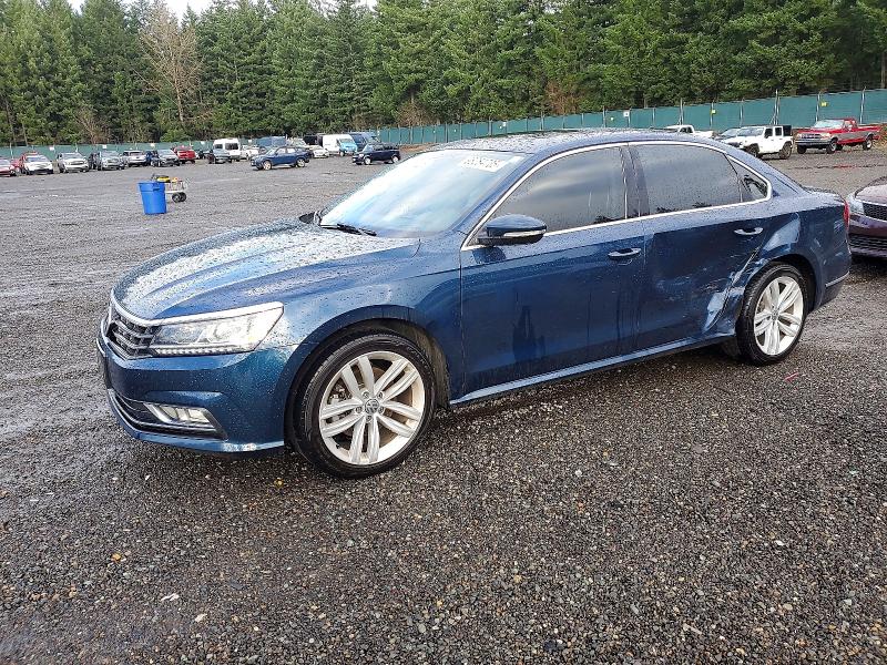 VOLKSWAGEN PASSAT SE 2018 with VIN 1VWBA7A32JC008587 - Photo from auction