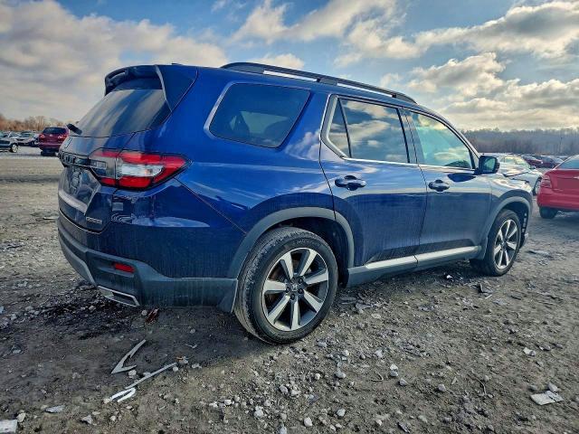 Photo 3 from auction – 2023 HONDA PILOT TOUR with VIN 5FNYG2H76PB005646