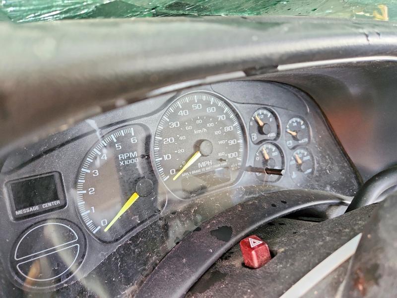 Photo 9 from auction – 2000 CHEVROLET SILVERADO with VIN 1GCEK14T3YE168563