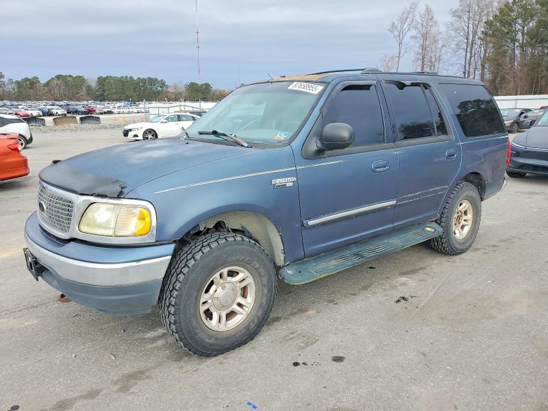 FORD EXPEDITION 2002 with VIN 1FMRU16W62LA91379 - Photo from auction