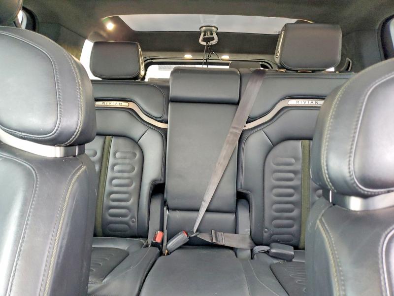 Photo 10 from auction – 2022 RIVIAN R1S LAUNCH with VIN 7PDSGABL9NN000891