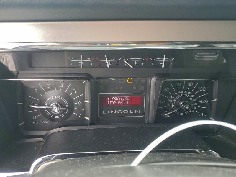Photo 9 from auction – 2007 LINCOLN NAVIGATOR with VIN 5LMFU27547LJ04049