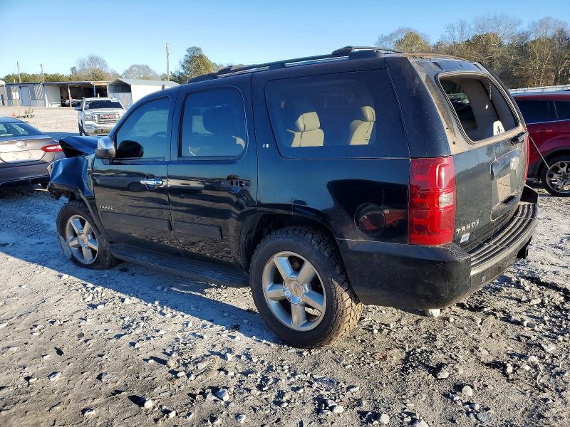 Photo 2 from auction – 2011 CHEVROLET TAHOE K150 with VIN 1GNSKBE02BR335693