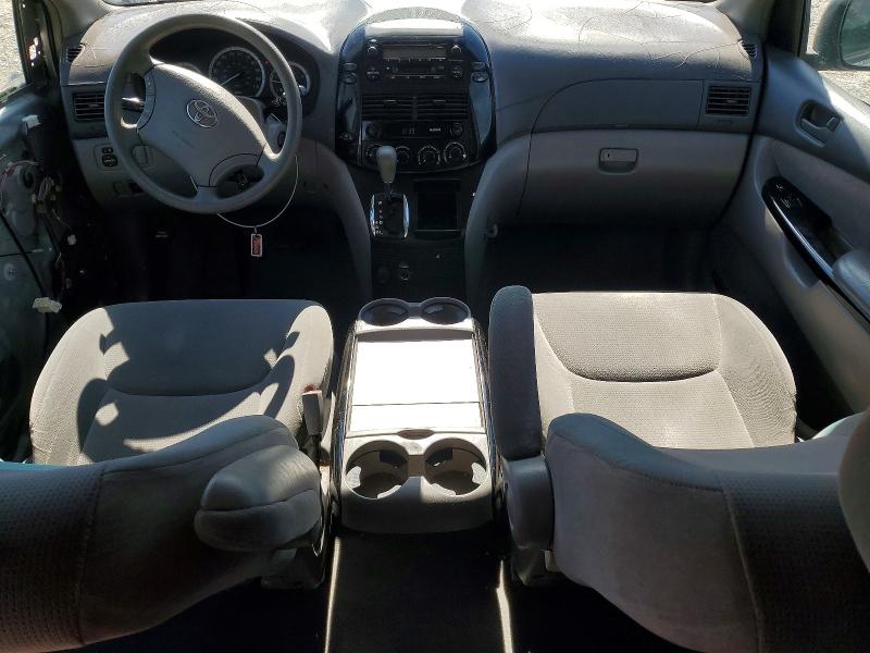 Photo 8 from auction – 2004 TOYOTA SIENNA with VIN 5TDZA23C04S054374