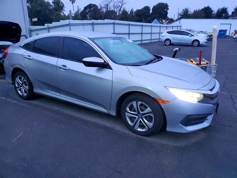 Photo 4 from auction – 2017 HONDA CIVIC LX with VIN 19XFC2F56HE218835