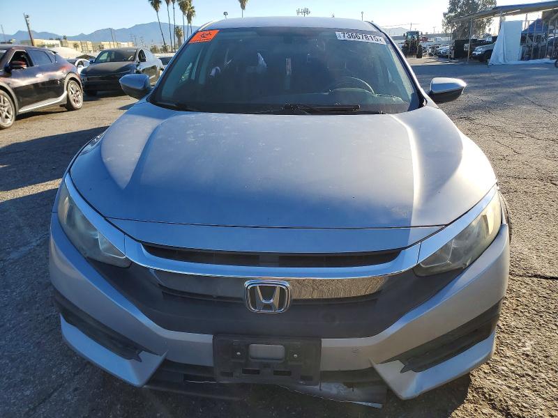 Photo 5 from auction – 2016 HONDA CIVIC with VIN 19XFC2F55GE217657