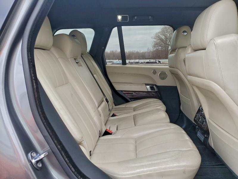 Photo 11 from auction – 2017 LAND ROVER RANGE ROVE with VIN SALGS2FK1HA352032
