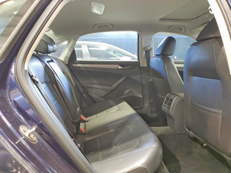 Photo 10 from auction – 2015 VOLKSWAGEN PASSAT SE with VIN 1VWBV7A36FC036713