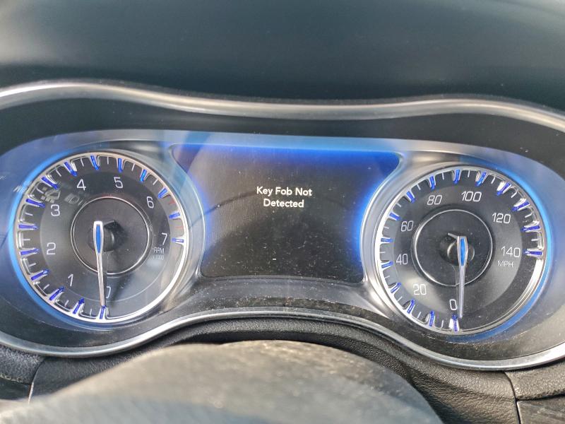 Photo 9 from auction – 2016 CHRYSLER 300 LIMITE with VIN 2C3CCARG3GH124316