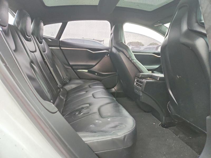 Photo 10 from auction – 2016 TESLA MODEL S with VIN 5YJSA1E11GF161000