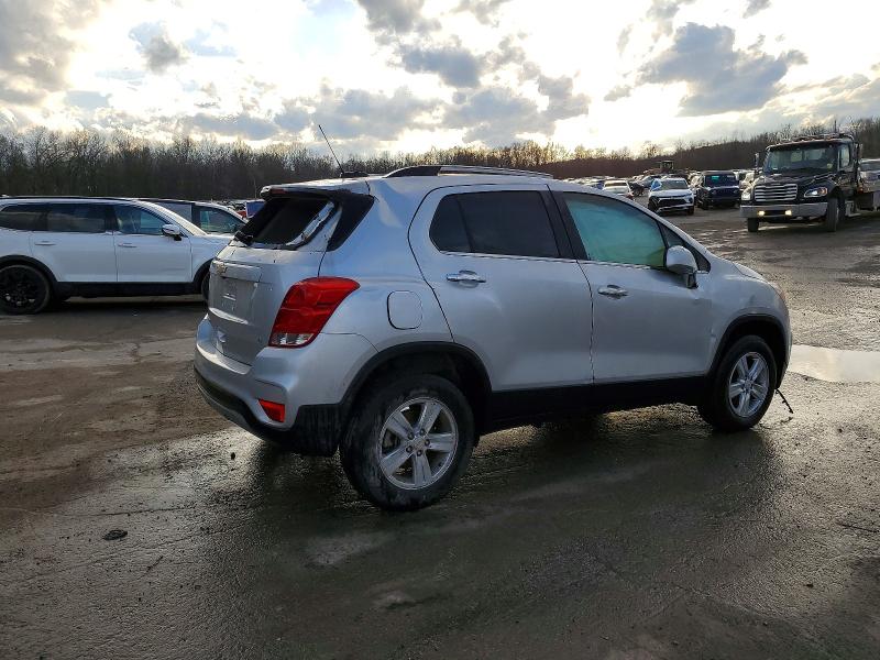Photo 3 from auction – 2019 CHEVROLET TRAX 1LT with VIN KL7CJPSB7KB886534
