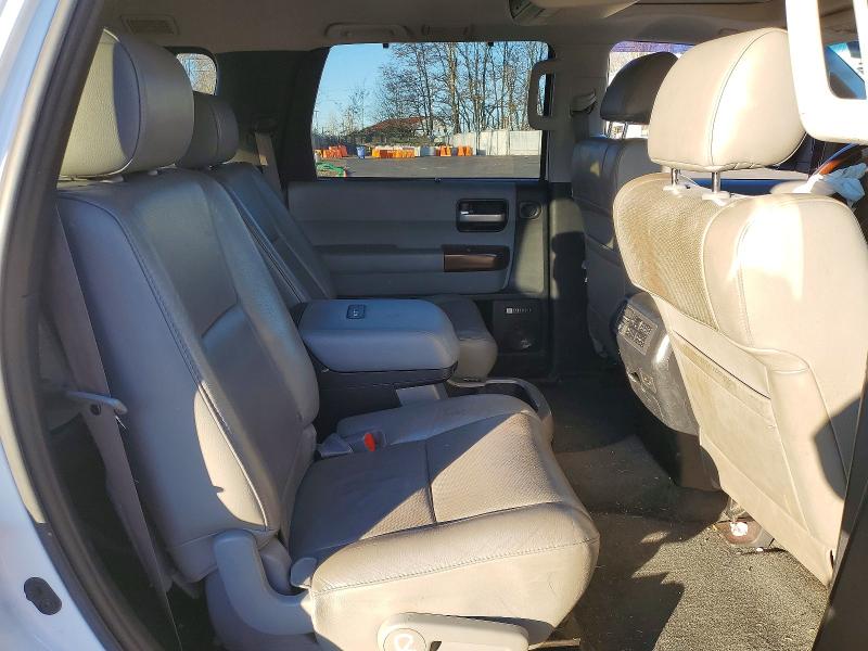 Photo 10 from auction – 2013 TOYOTA SEQUOIA with VIN 5TDDY5G19DS076695