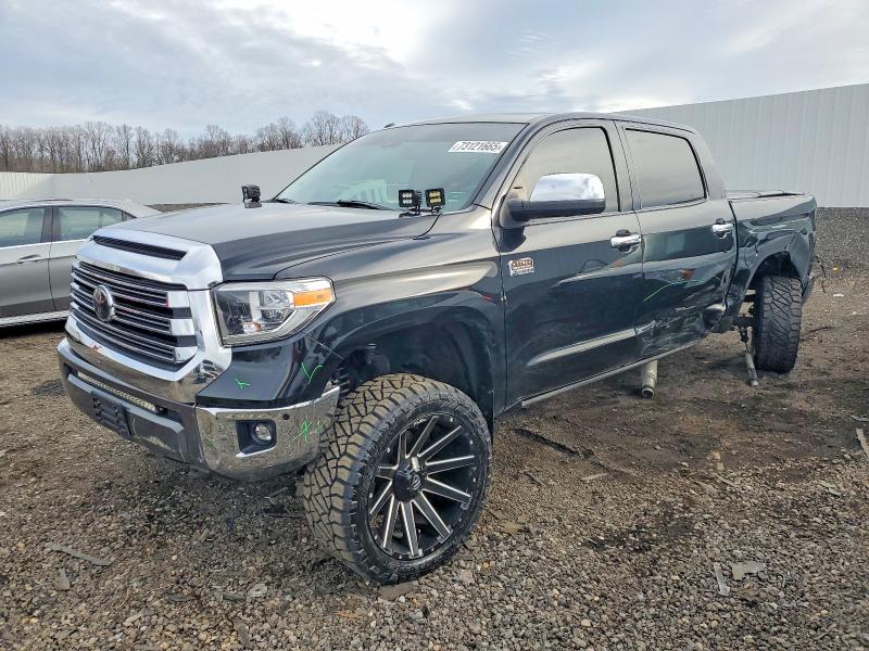 TOYOTA TUNDRA CRE 2018 with VIN 5TFAY5F13JX752536 - Photo from auction