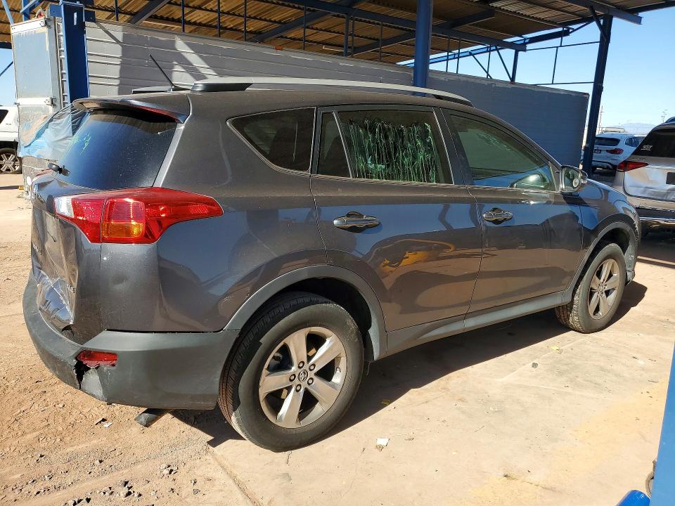 Photo 3 from auction – 2015 TOYOTA RAV4 XLE with VIN 2T3WFREV4FW187300