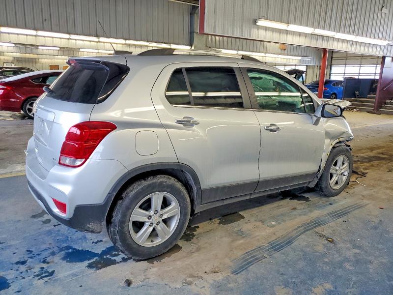 Photo 3 from auction – 2020 CHEVROLET TRAX with VIN KL7CJLSB3LB010084
