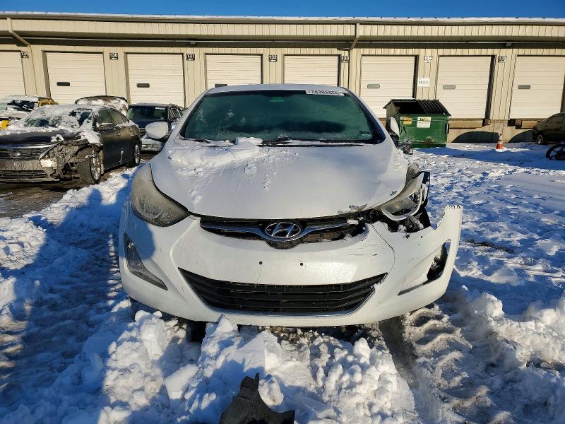 Photo 5 from auction – 2016 HYUNDAI ELANTRA SE with VIN 5NPDH4AE2GH706850