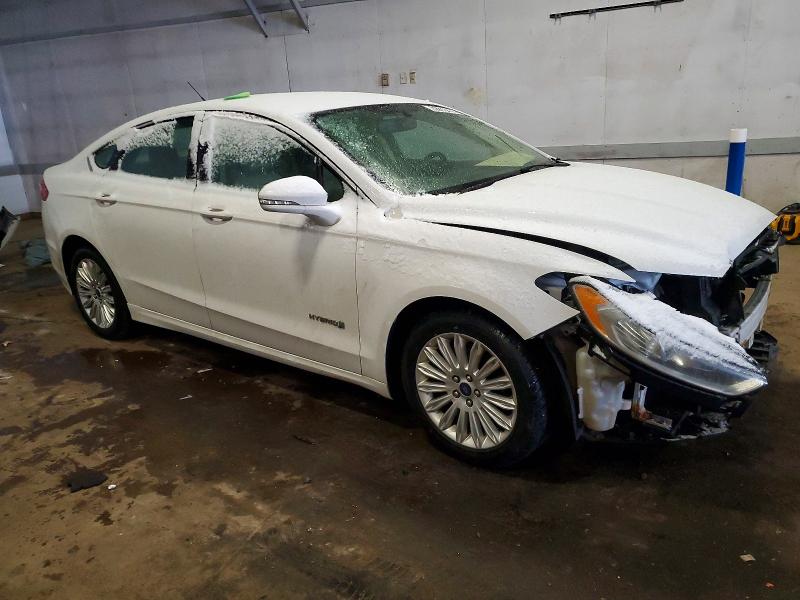 Photo 4 from auction – 2014 FORD FUSION with VIN 3FA6P0LU1ER339576