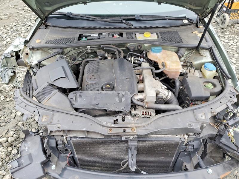 Photo 11 from auction – 2003 VOLKSWAGEN PASSAT GL with VIN WVWND63B63E369480
