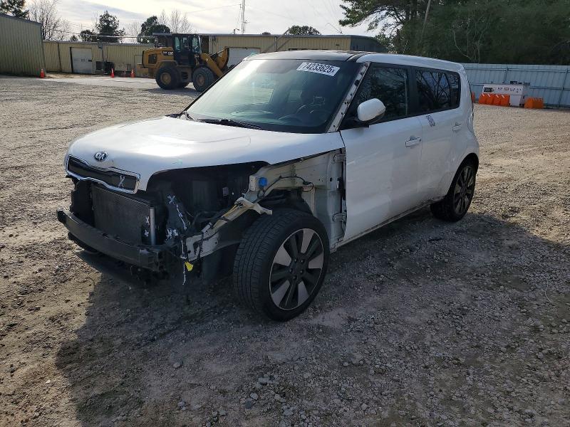 KIA SOUL ! 2015 with VIN KNDJX3A5XF7151598 - Photo from auction