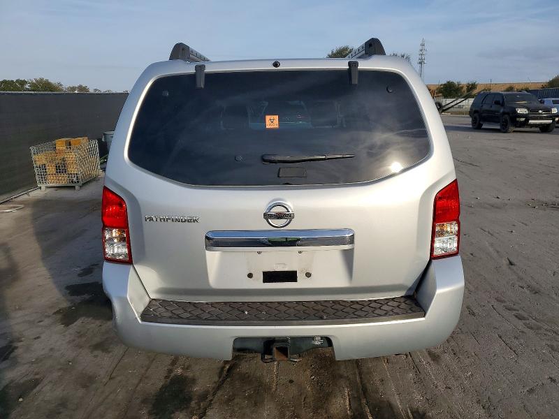 Photo 6 from auction – 2011 NISSAN PATHFINDER with VIN 5N1AR1NN9BC619942