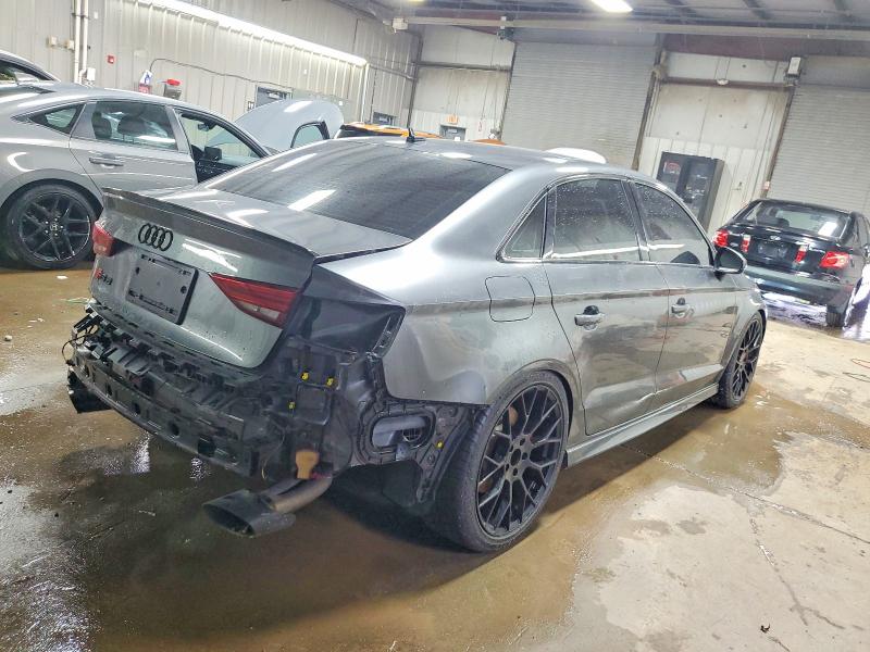 Photo 3 from auction – 2019 AUDI RS3 with VIN WUABWGFF4KA905272
