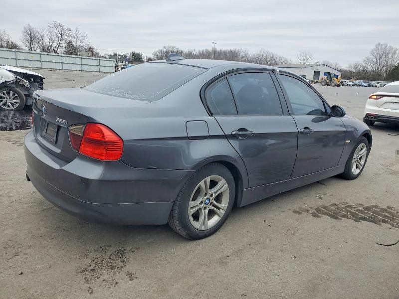 Photo 3 from auction – 2008 BMW 328 I with VIN WBAVA37518NL49735
