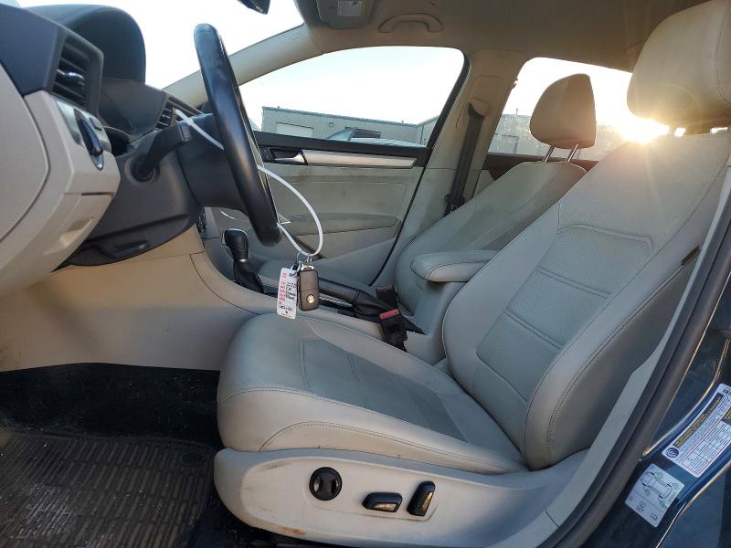 Photo 7 from auction – 2020 VOLKSWAGEN PASSAT SE with VIN 1VWSA7A3XLC024264