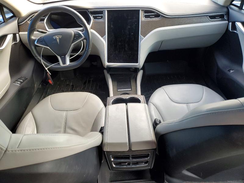 Photo 8 from auction – 2013 TESLA MODEL S with VIN 5YJSA1DN6DFP09413