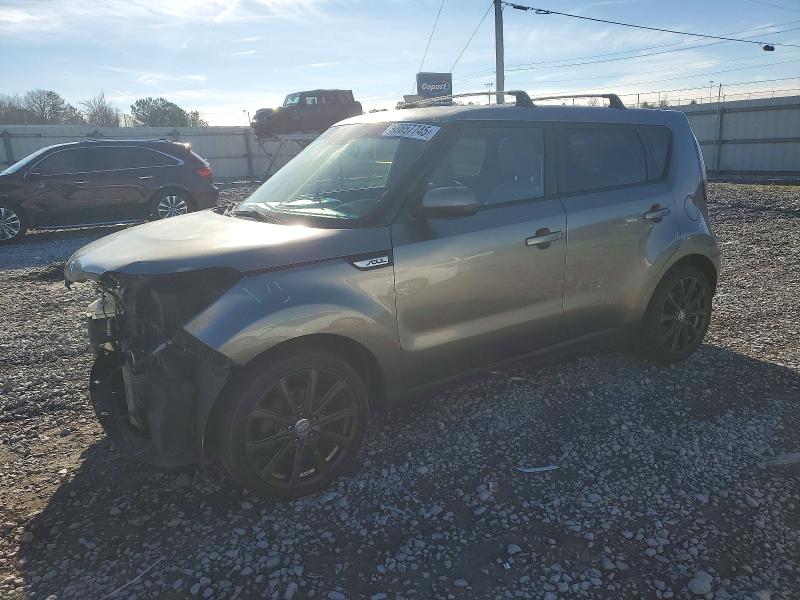 KIA SOUL 2015 with VIN KNDJN2A23F7173268 - Photo from auction