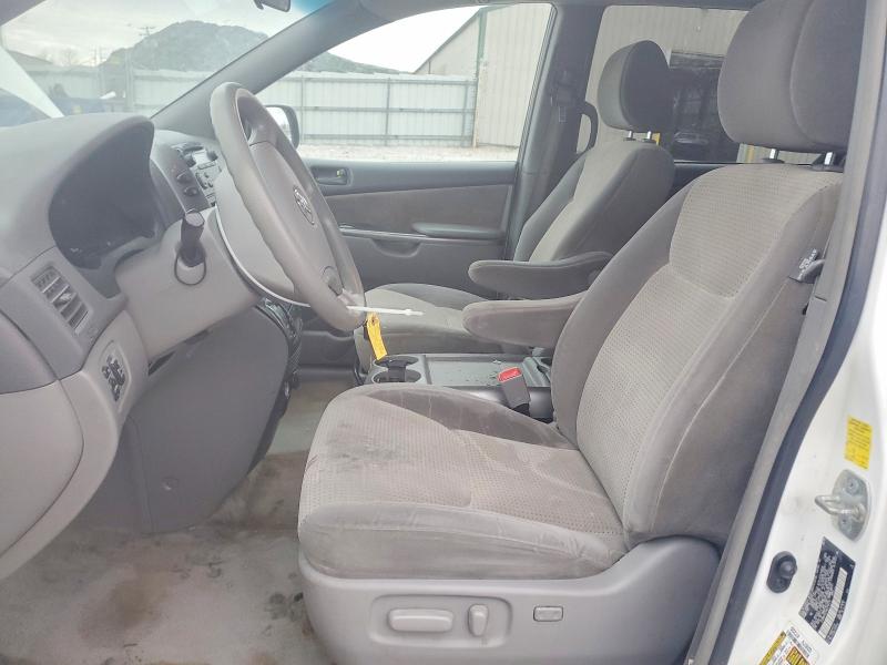 Photo 7 from auction – 2010 TOYOTA SIENNA CE with VIN 5TDKK4CC4AS318170