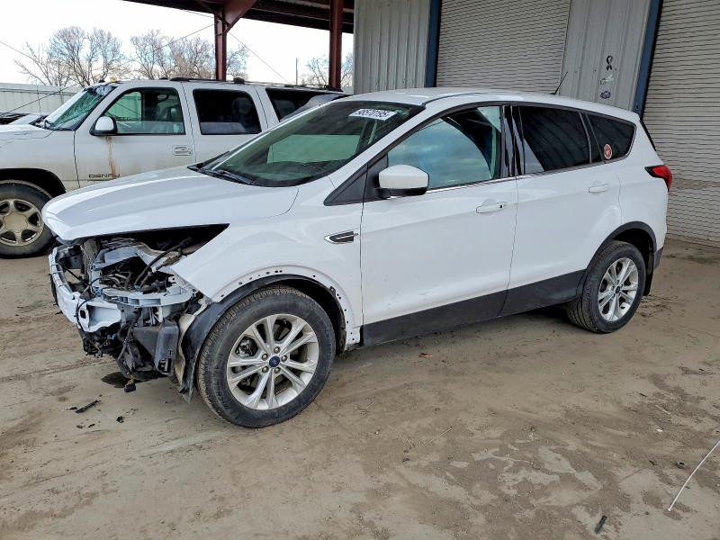Zdjęcie 1 z aukcji – 2019 FORD ESCAPE SE z VIN 1FMCU9GD3KUC05737