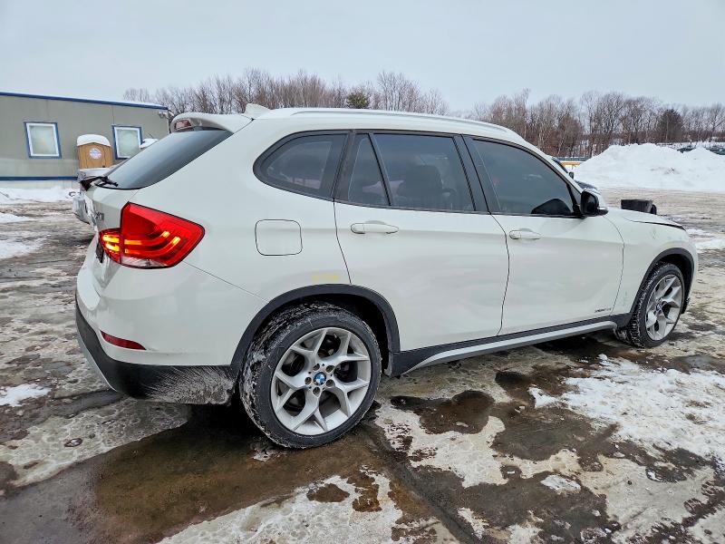 Photo 3 from auction – 2015 BMW X1 XDRIVE3 with VIN WBAVM5C58FVV93601