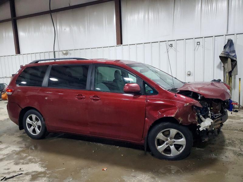 Photo 4 from auction – 2012 TOYOTA SIENNA LE with VIN 5TDKK3DC2CS208875