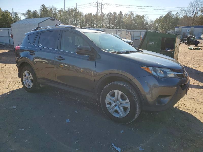 Photo 4 from auction – 2015 TOYOTA RAV4 LE with VIN JTMZFREV0FD074244
