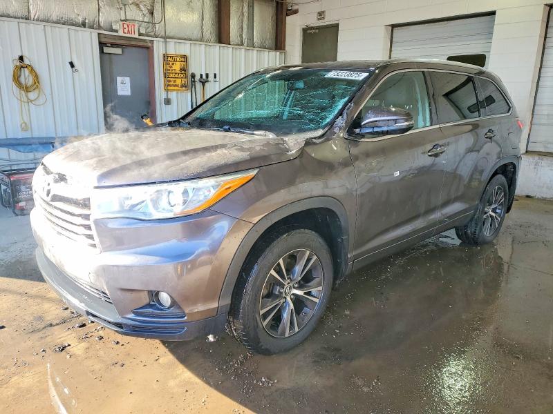 TOYOTA HIGHLANDER 2016 with VIN 5TDJKRFHXGS282719 - Photo from auction