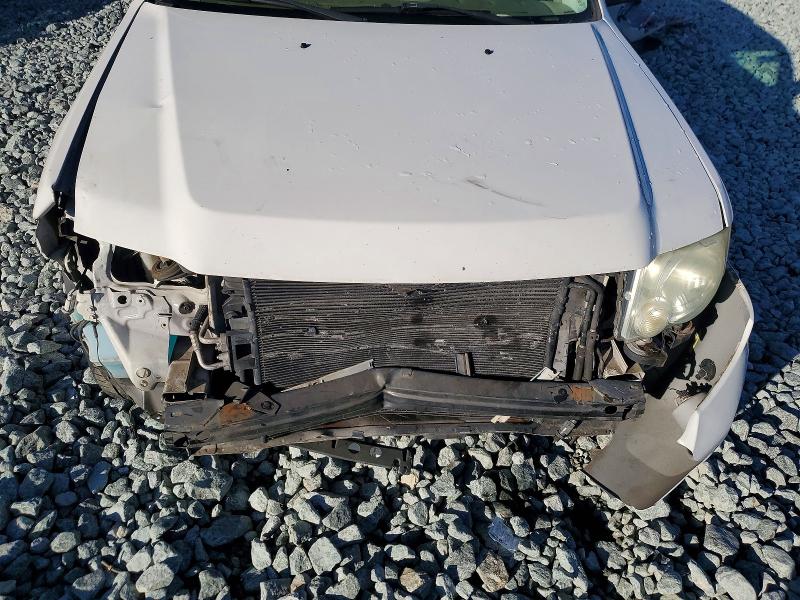 Photo 12 from auction – 2011 FORD ESCAPE LIM with VIN 1FMCU0EG3BKB88684