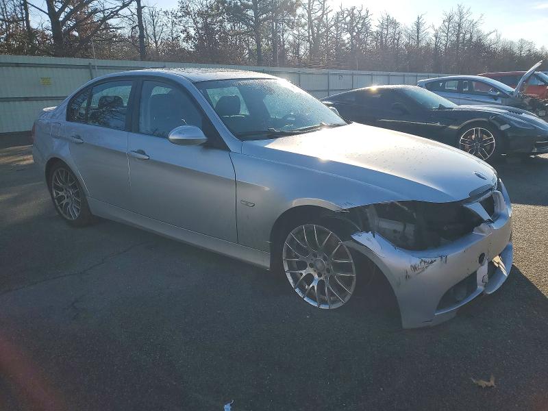 Photo 4 from auction – 2006 BMW 325 XI with VIN WBAVD13506KV00466