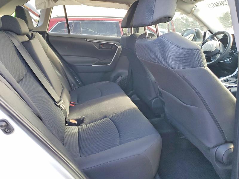 Photo 10 from auction – 2022 TOYOTA RAV4 LE with VIN 2T3G1RFV6NC317742