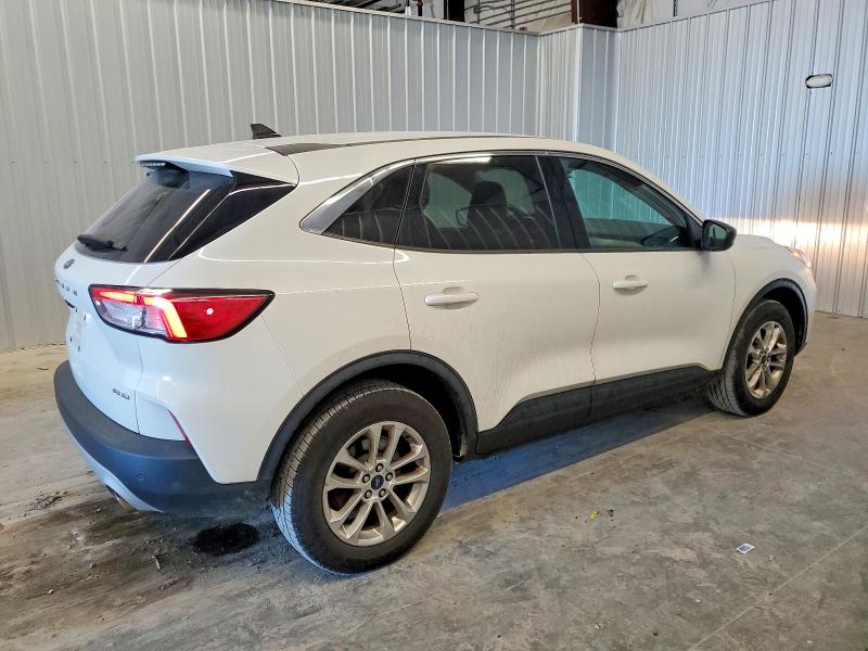Photo 3 from auction – 2022 FORD ESCAPE SE with VIN 1FMCU9G65NUA60299