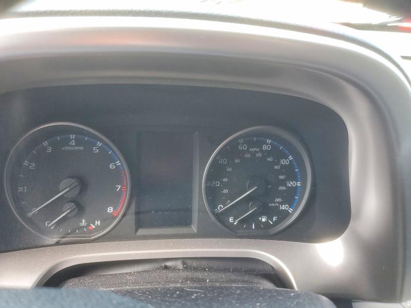 Photo 9 from auction – 2017 TOYOTA RAV4 XLE with VIN JTMRFREV7HJ106465